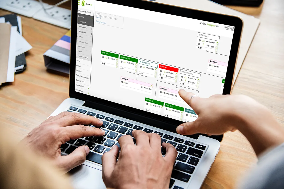 Présentation du logiciel Genealex sur ordinateur portable